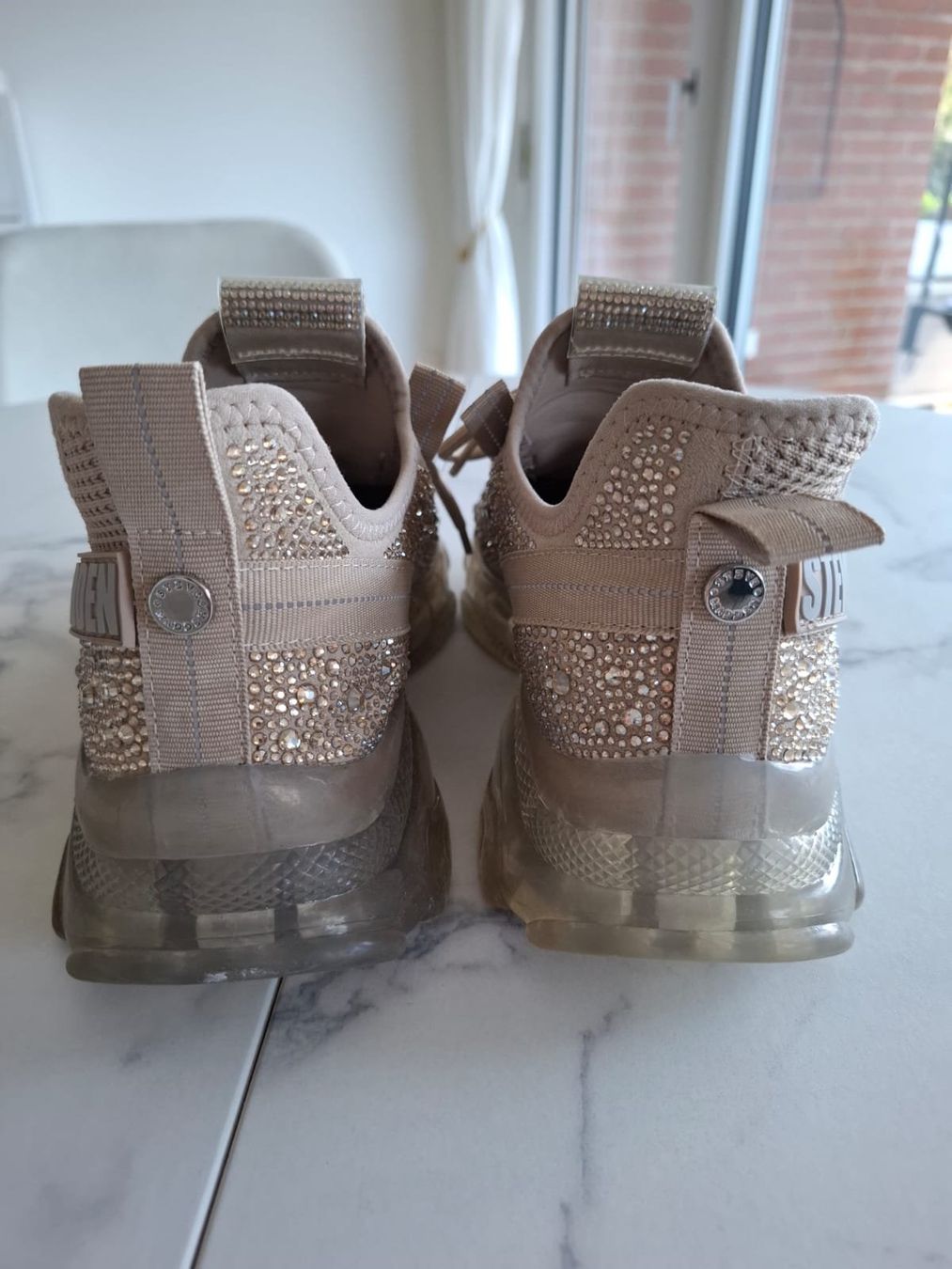 Steve Madden Scarpe da donna: Steve Madden Sneaker Gr.41, Beige mit Strass – Nuovo (secondo la descrizione) da Massagno venduto da Michaela.F 2