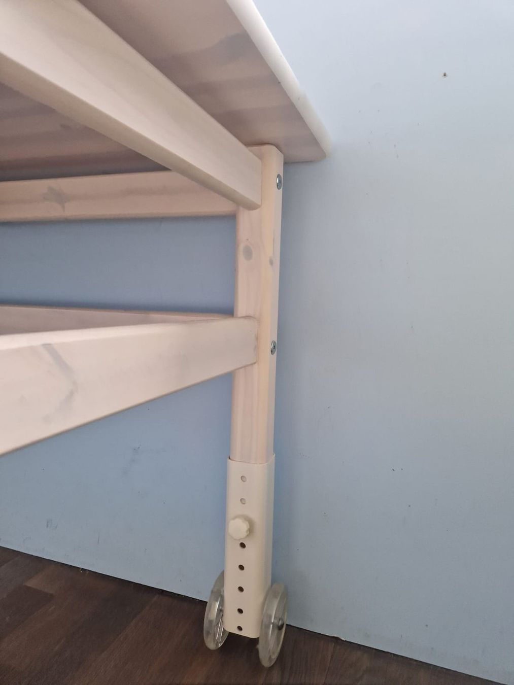 Tavoli: Table enfant ajustable – Usato da La Neuveville venduto da Racinecedric 2