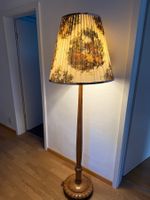 Vintage Stehlampe mit dreierlei Beleuchtung 18o cm hoch