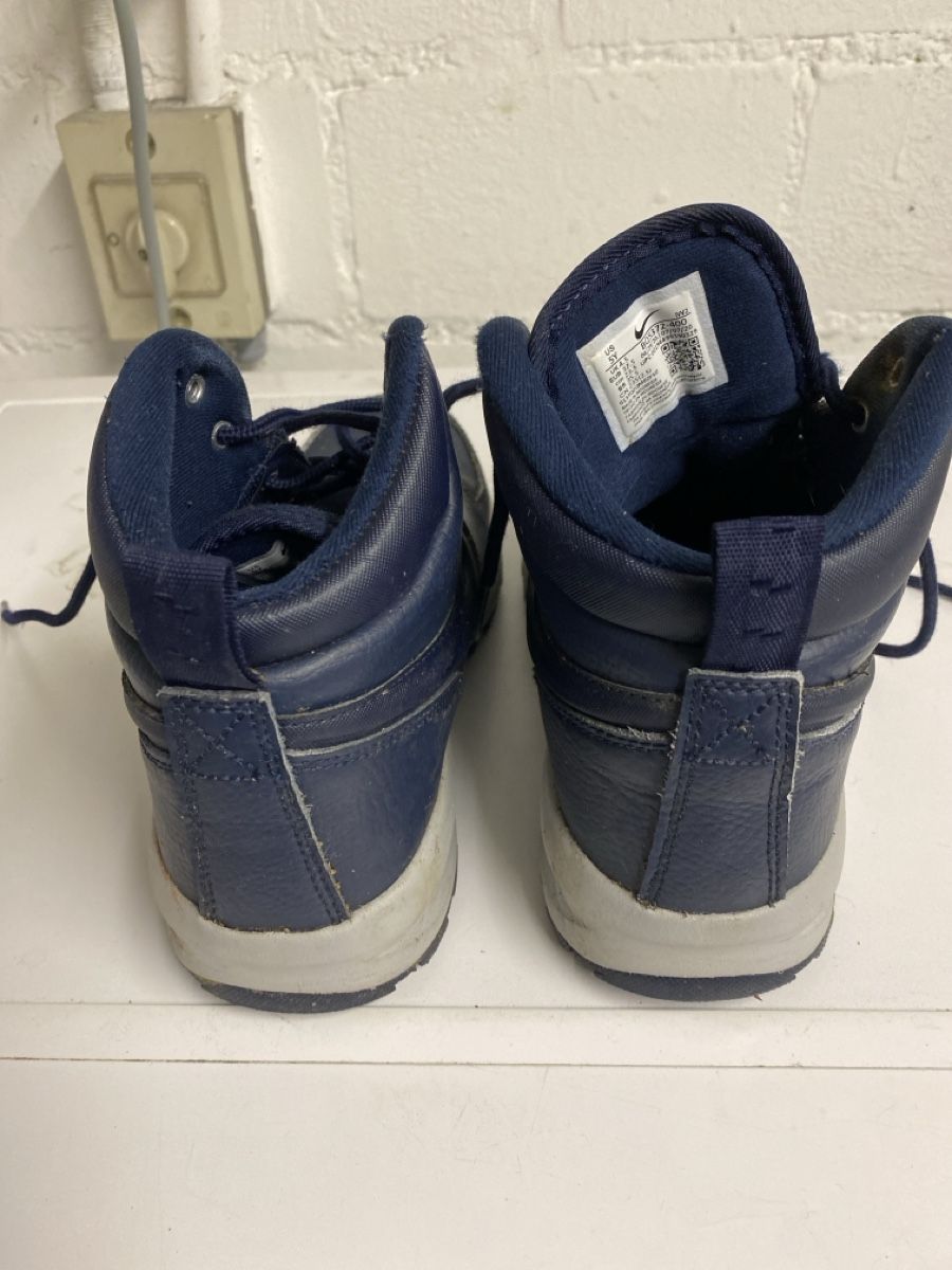 Nike Scarpe per ragazzi: Nike Winterschuhe Gr 37.5 – Usato da Gerlikon venduto da citytiger 1