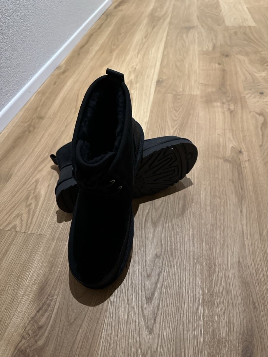 Ugg Scarpe da uomo: UGG Winterstiefel Schnürschuh neu – Nuovo e nell'imballaggio originale da Kreuzlingen venduto da PreLovedFashion