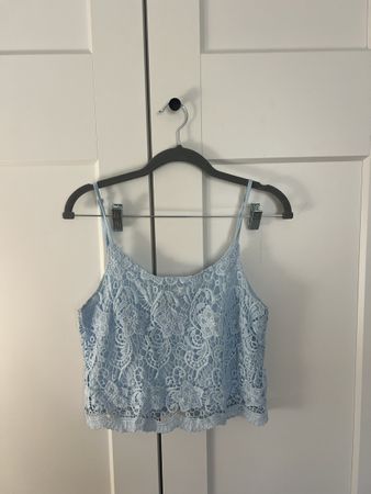 Croptop mit Spitze, Hellblau, Gr. 34