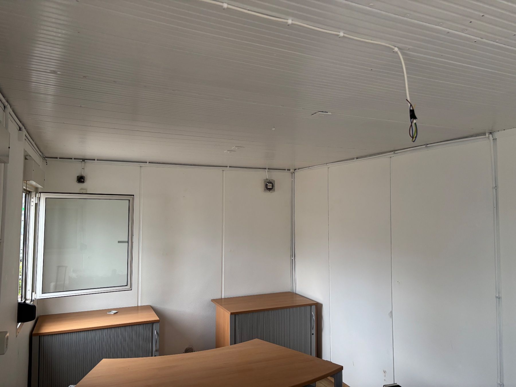 Contenitori edile: Büro-/Lagercontainer 20 Fuss – Usato da Wetzikon ZH venduto da Pokerschiff 1