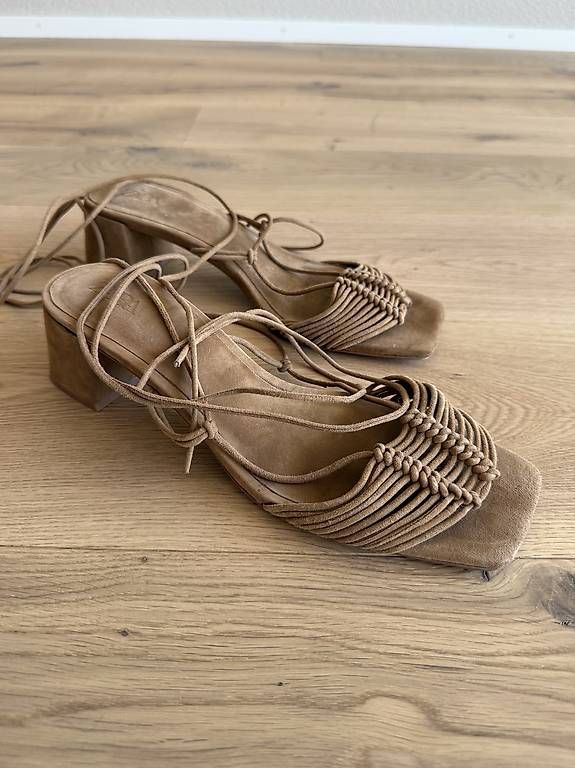 Damenschuhe: Zara Sandalen Größe 41 – Gebraucht aus Abtwil SG von abtwilsg