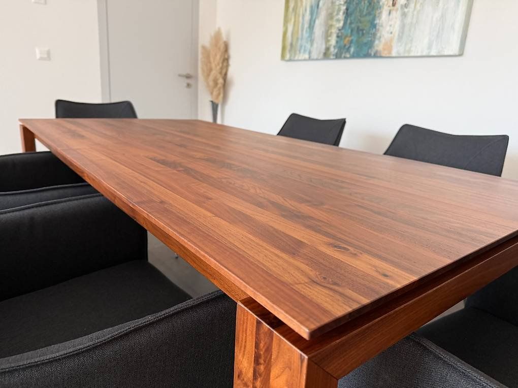 Pfister Tavoli: Massiver Esstisch Nussbaum – Usato da Gossau SG venduto da Tamce 2