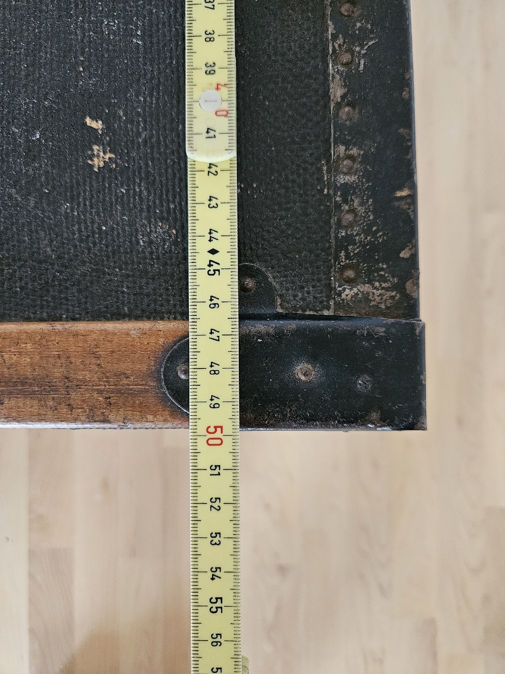 Coffres: Antike Truhe, Masse 95x52x50cm  – D'occasion à Zürich par Pazzenreich 7