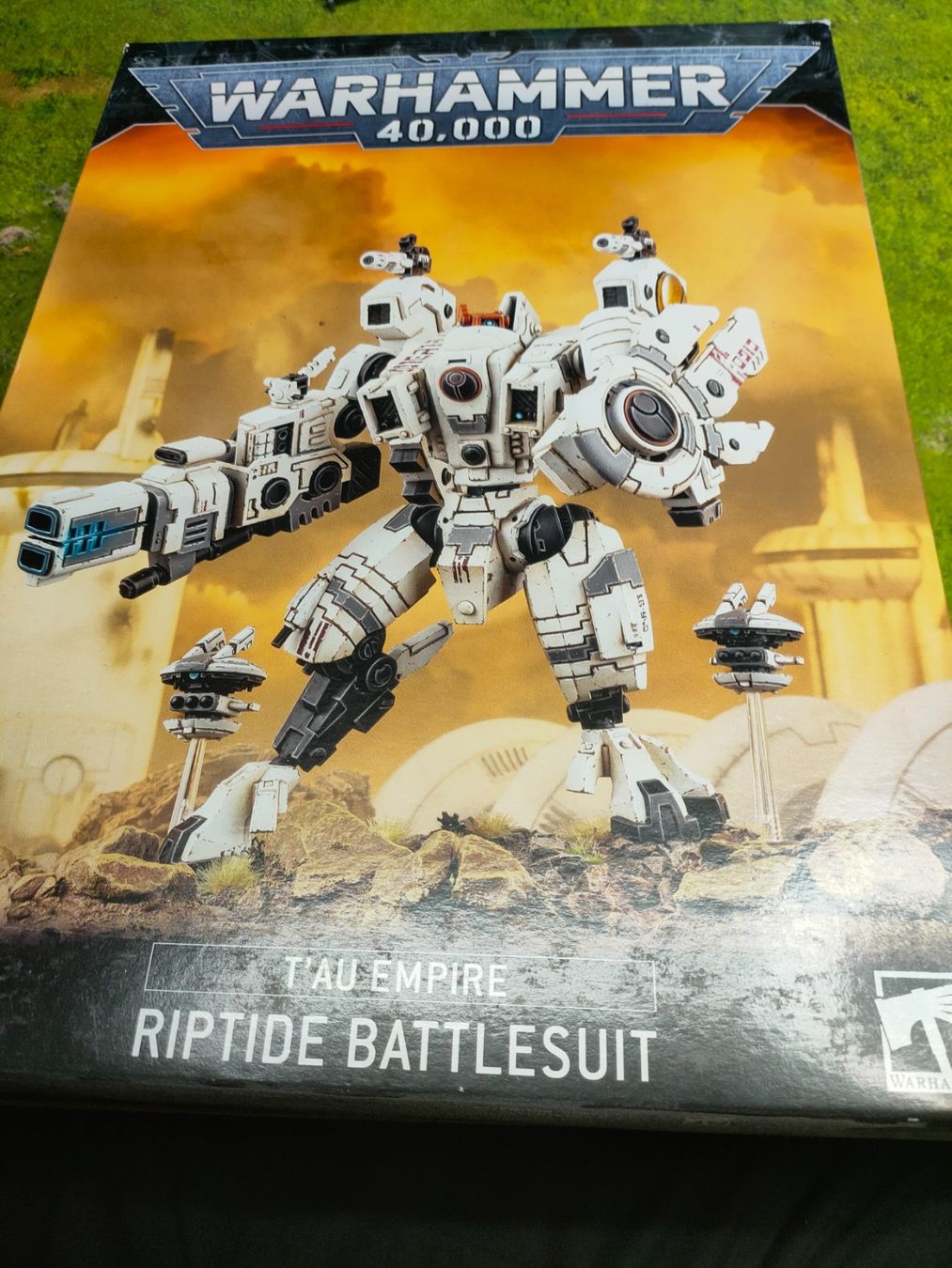 Giochi: Warhammer 40k, Riptide Battlesuit , T'au Empire – Nuovo e nell'imballaggio originale da Baden venduto da Araneus