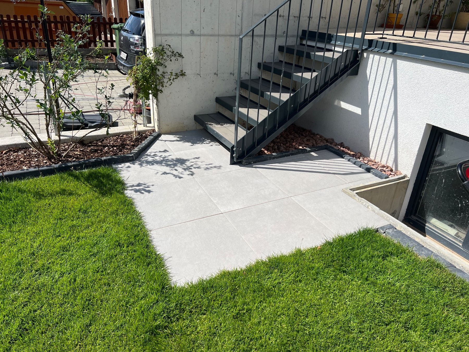 Rivestimenti per pavimenti: Mirage Feinsteinzeug Terrassenplatten 60x60x1.8 cm – Usato da Wettingen venduto da riffrack