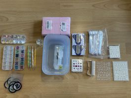 Nageldesignzubehör-Set, praktisch ungenutzt