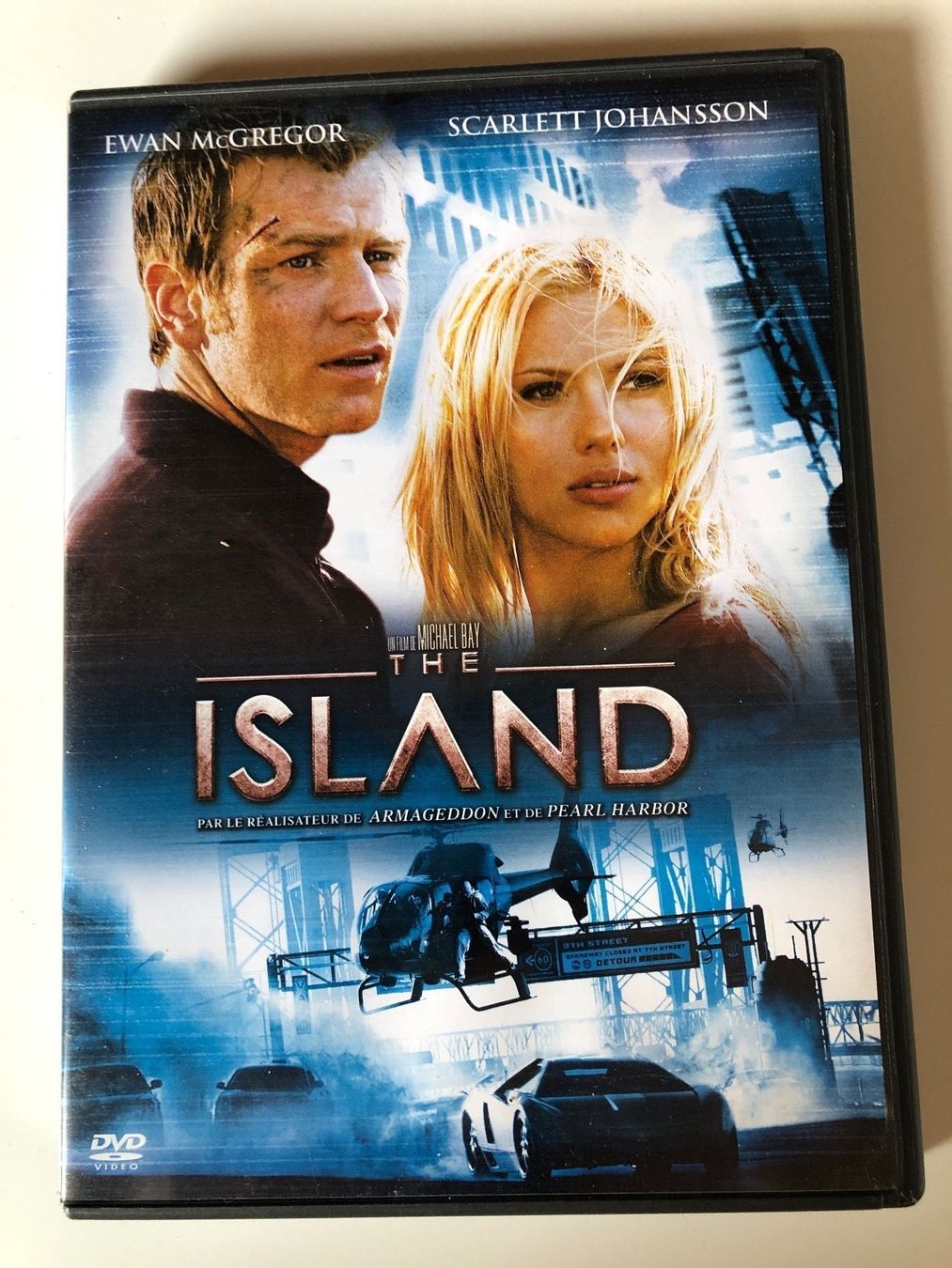 Tutti i DVDs: THE ISLAND DE MICHAEL BAY – Usato da St-Cierges venduto da Crisi53