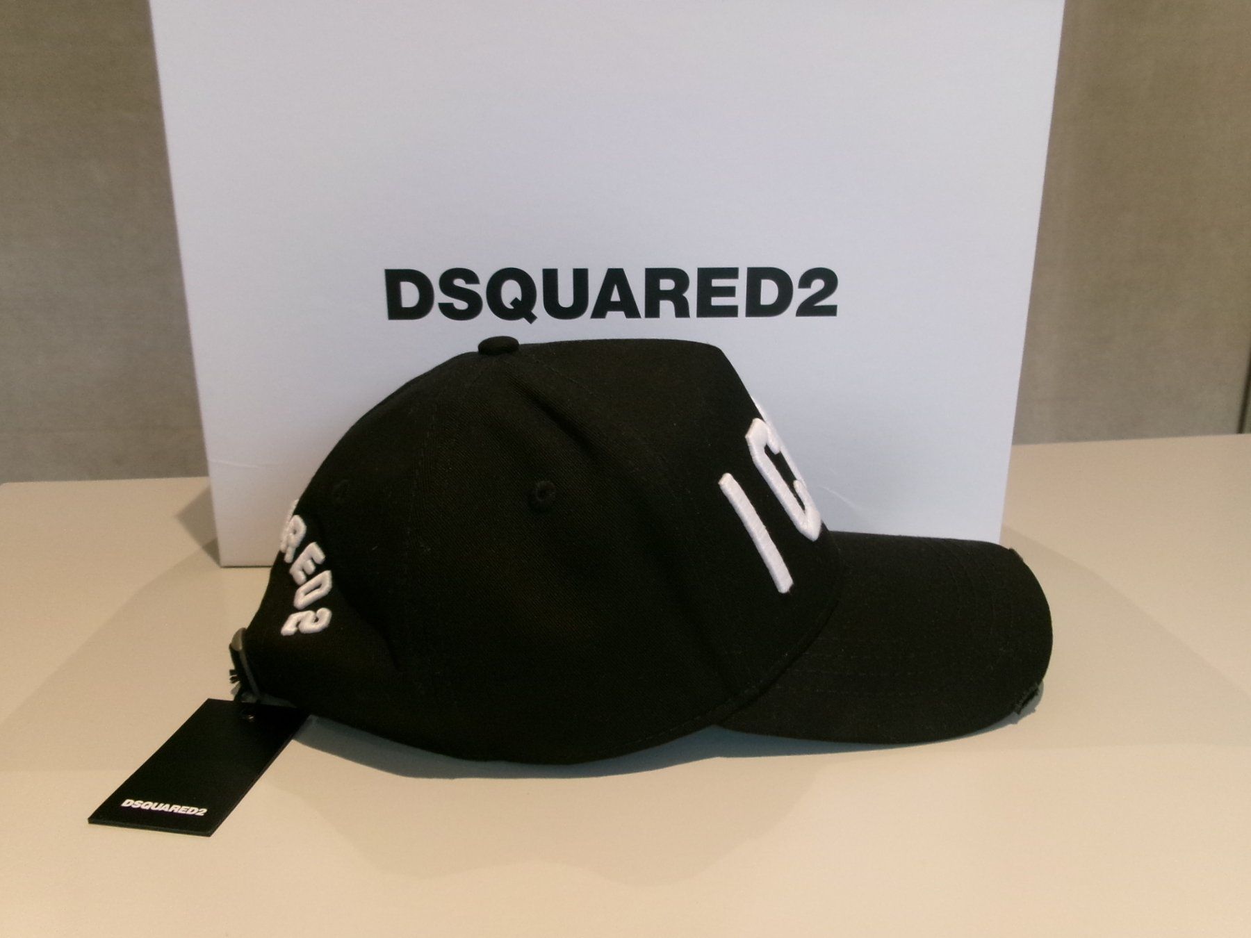 Dsquared2 Copricapi, berretti & cappellini: Dsquared2 / ICON / Cap / schwarz / 100 % Original – Nuovo (secondo la descrizione) da Welschenrohr venduto da StarRecordsGmbH 6