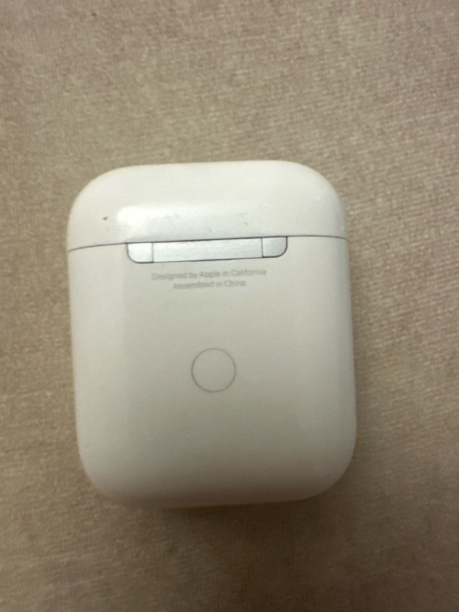 Apple Kopfhörer: Apple AirPods 2. Gen mit Ladecase gebraucht – Gebraucht aus Winterthur von Ciboo 1