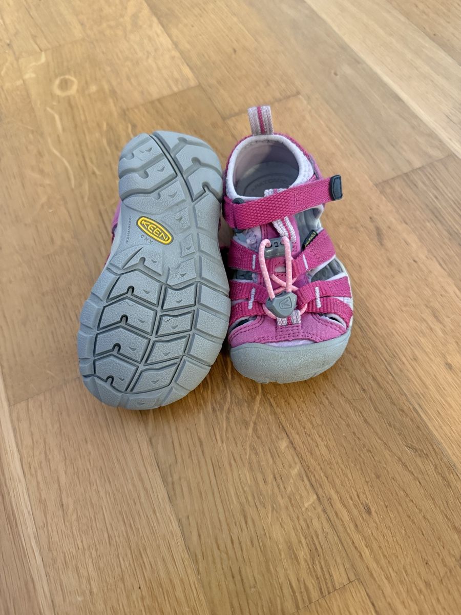 Keen Scarpe per ragazzi: KEEN Sandale – Usato da Fehraltorf venduto da Bowling_54