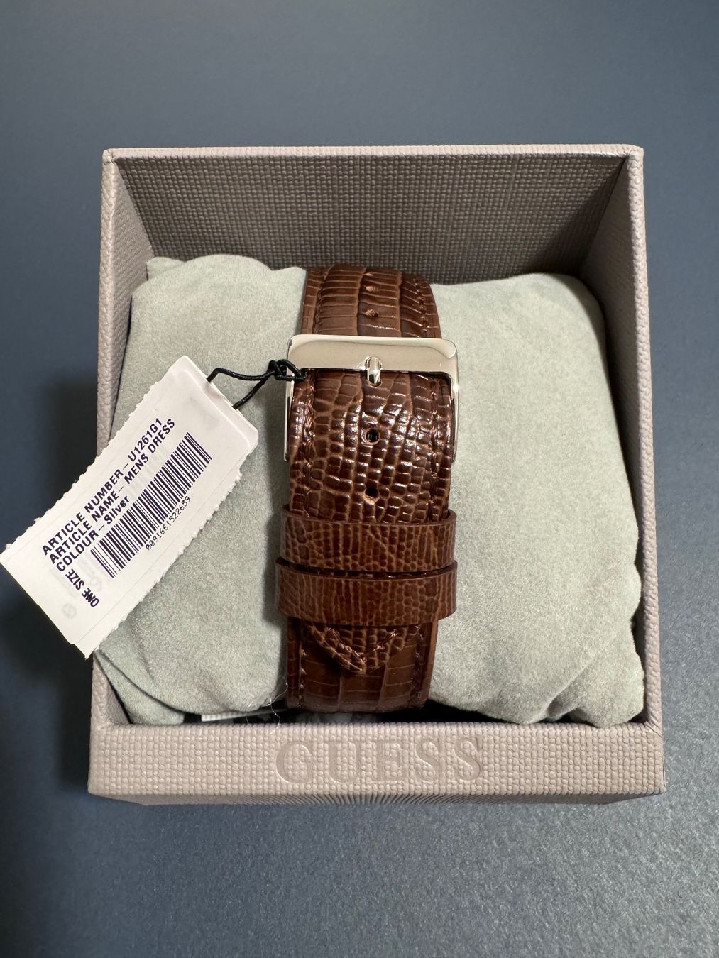 Guess Orologi: Neue Uhr von Guess – Nuovo e nell'imballaggio originale da Spiegel b. Bern venduto da Desisk44 1