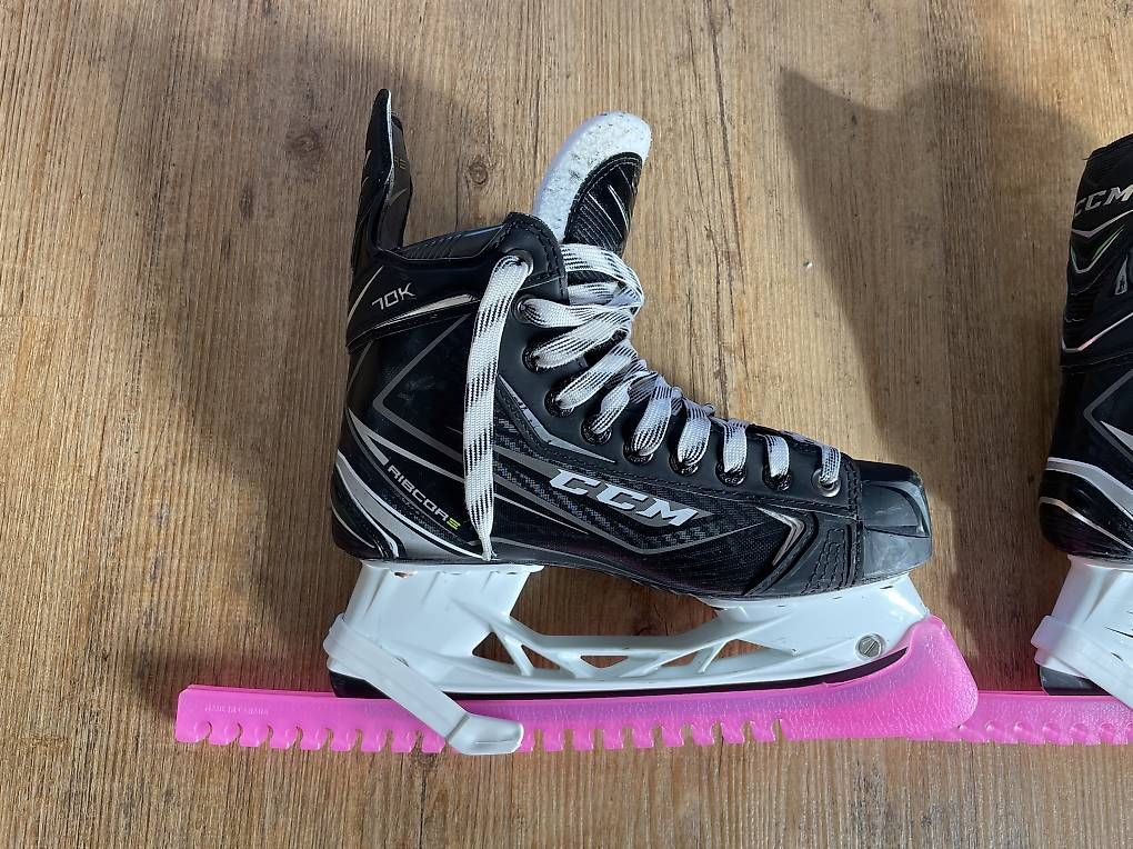 Ccm Pattini da ghiaccio: Schlittschuhe CCM / Eishockey – Usato da Kirchdorf BE venduto da lar_7jxj 1