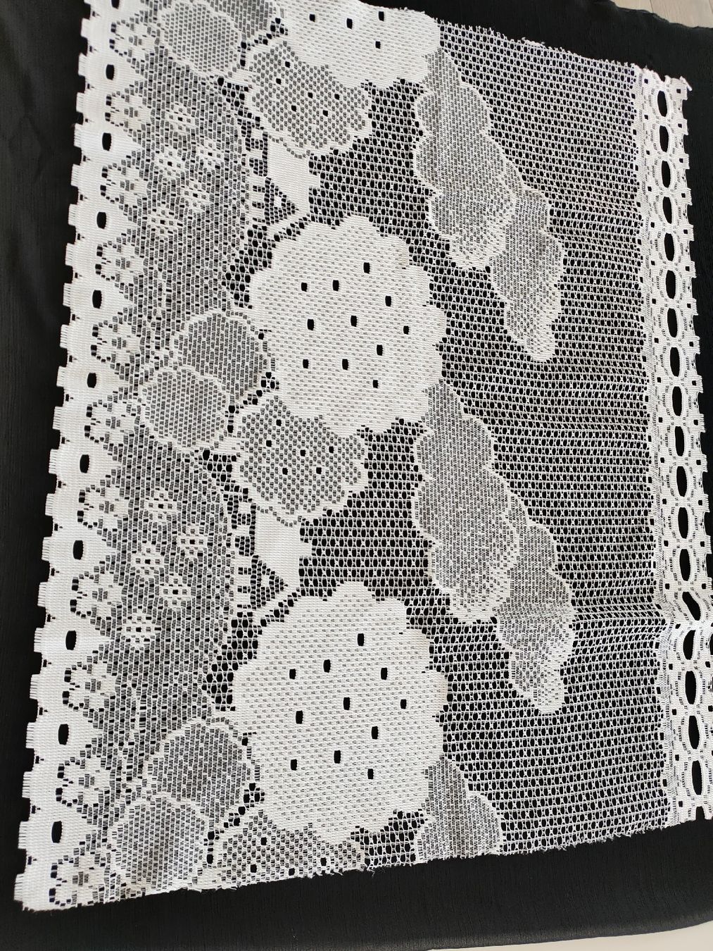 Tende: Feine Vorhänge, Vintage Stil – Usato da Gipf-Oberfrick venduto da minini 4