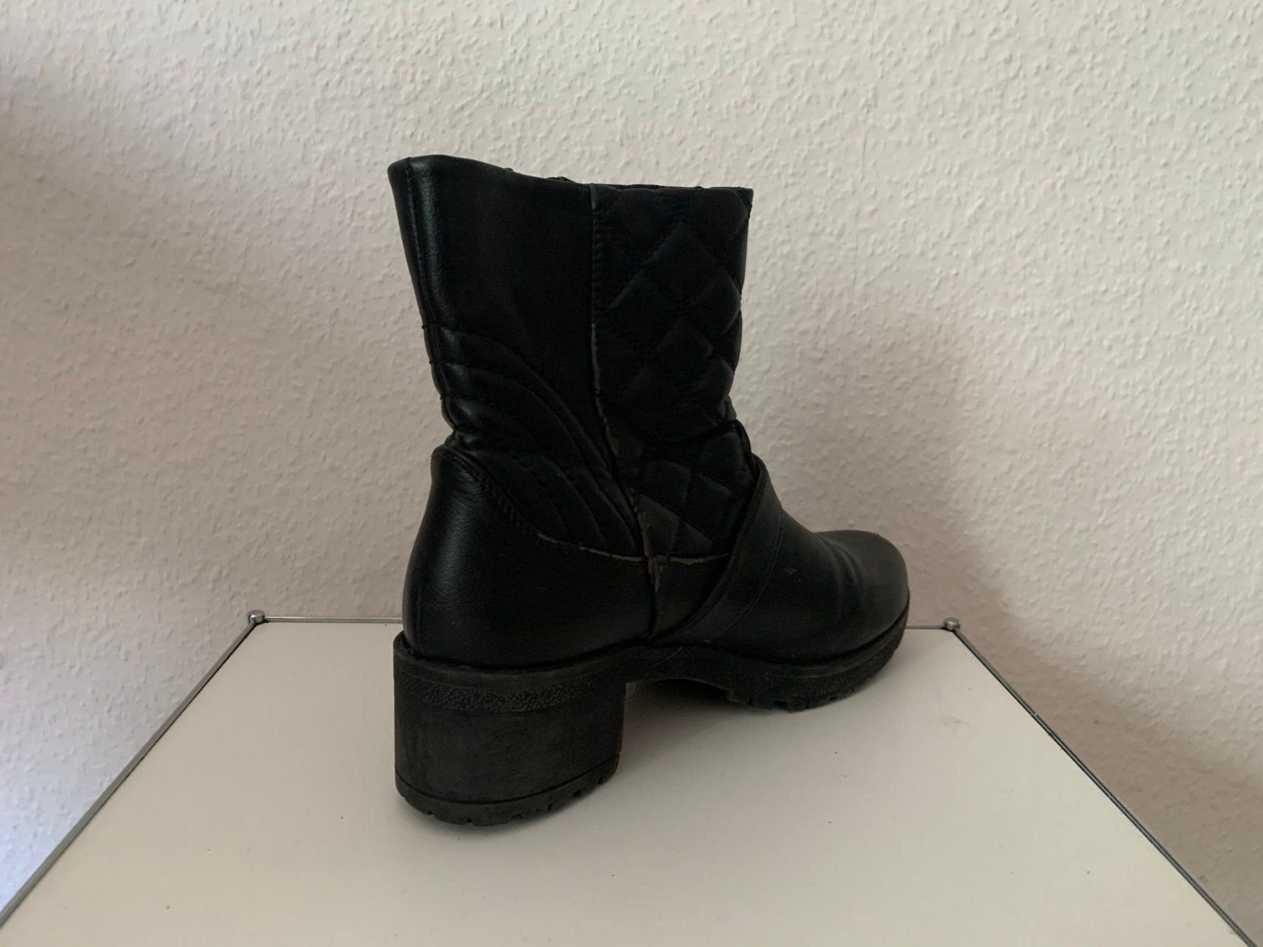 Chaussures femmes: BATA - Stiefelette schwarz 37 – D'occasion à Zürich par Diazaio 2