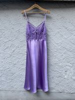 vintage Nachthemd Enchanting lila mit Spitze Grösse L 