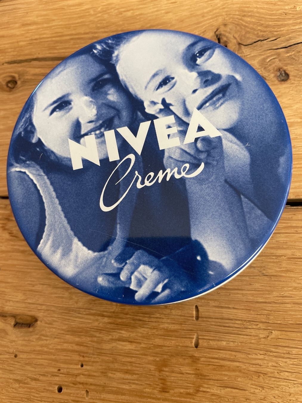Nivea Altro in Decorazioni & Accessori: Vintage Nivea Dose, Blechbüchse – Usato da Winterthur venduto da cheerio97