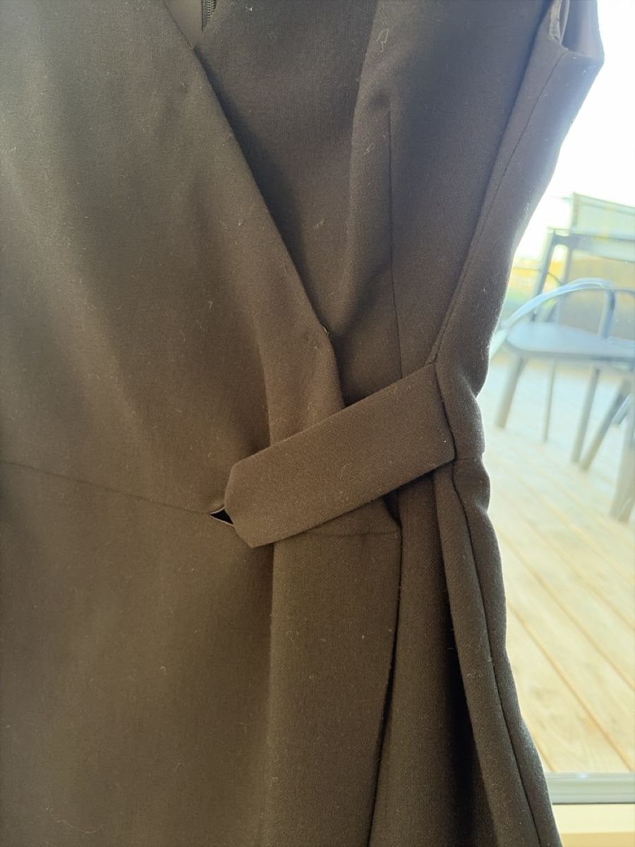 Mango Vestiti: Mango Kleid schwarz, 1x getragen – Nuovo (secondo la descrizione) da Schliern b. Köniz venduto da LOFE-19 1
