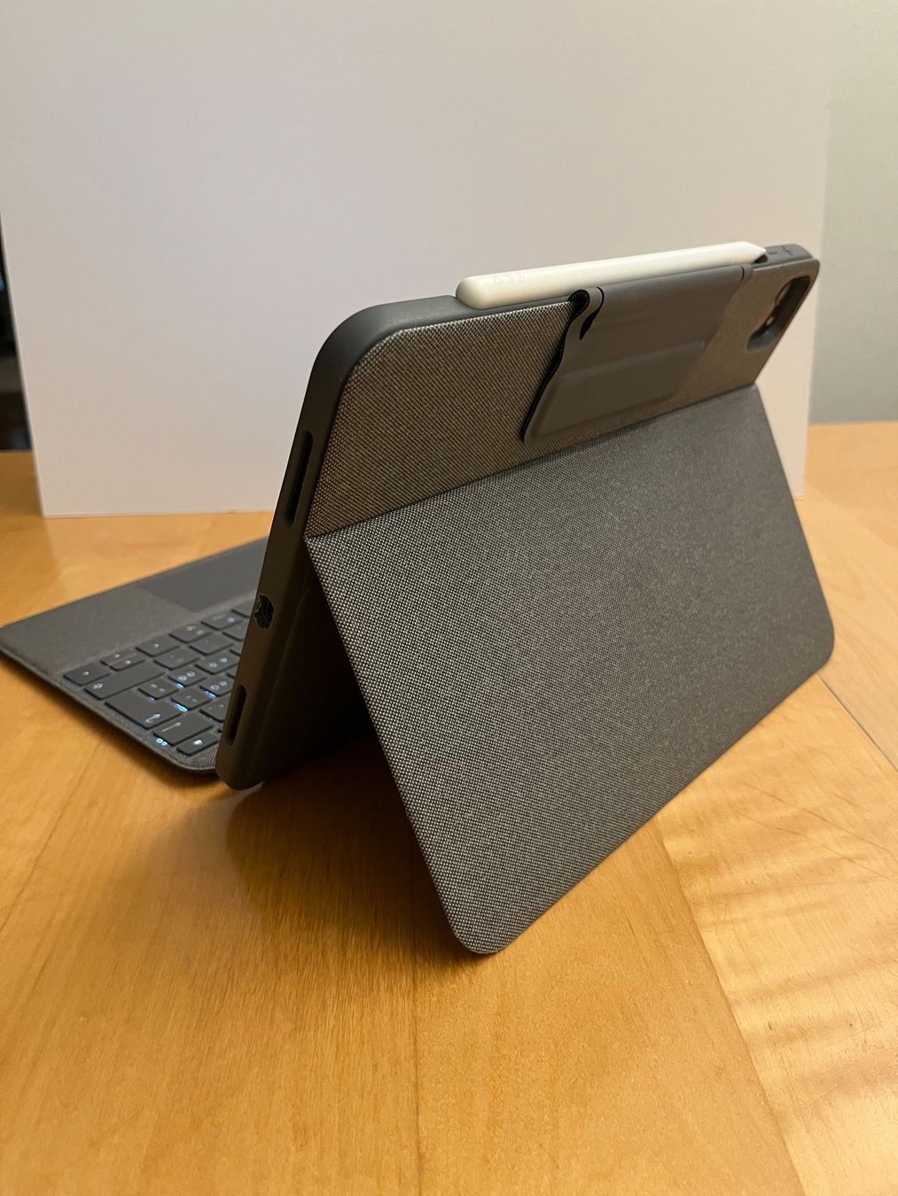 Covers & Borse: Étui clavier Folio Touch Logitech (CH, iPad Pro 11 (2020)) – Usato da Confignon venduto da Loriskumo 4