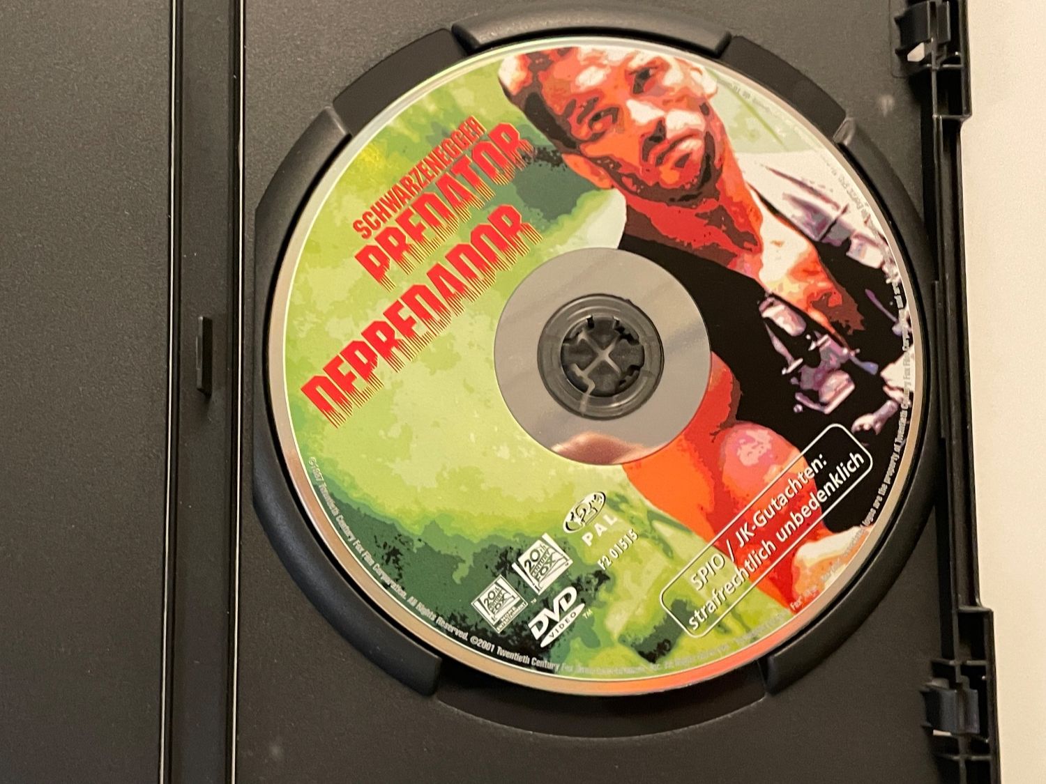 Alle DVDs: Predator – Arnold Schwarzenegger – Gebraucht aus Muri b. Bern von AdidasCollector 2