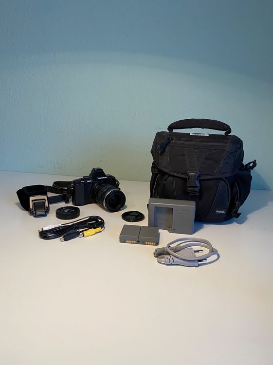 Systemkamera Olympus OM-D E-M5 mit Zubehör (Gebraucht) in Zürich für ...