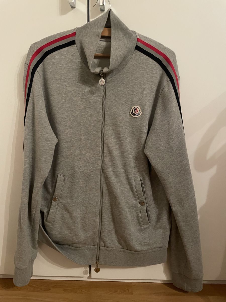 Moncler Giacche: Moncler Trainingsjacke Grösse S – Usato da Langenthal venduto da MrLoupanji