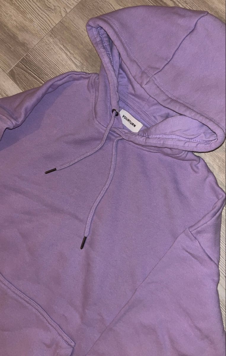 Maglioni & Felpe: Pull à capuche lilas – Usato da Charmoille venduto da chaignat03 1