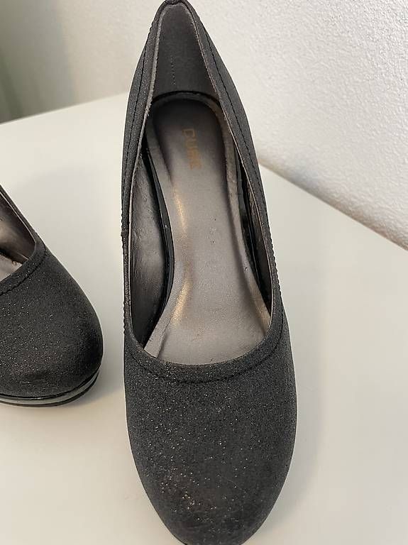 Chaussures femmes: Elegante Glitzer-Pumps – D'occasion à Glis par SabrinaXA