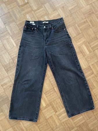 Levi's XL Straight Jeans, Gr. 30, Top Zustand!