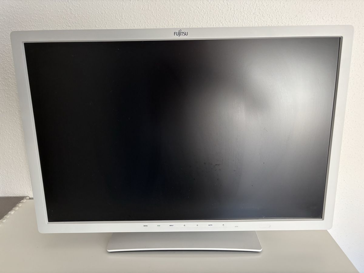 Fujitsu Monitore: PC Monitor 24 Zoll – Gebraucht aus Hägendorf von Bonafides-SO