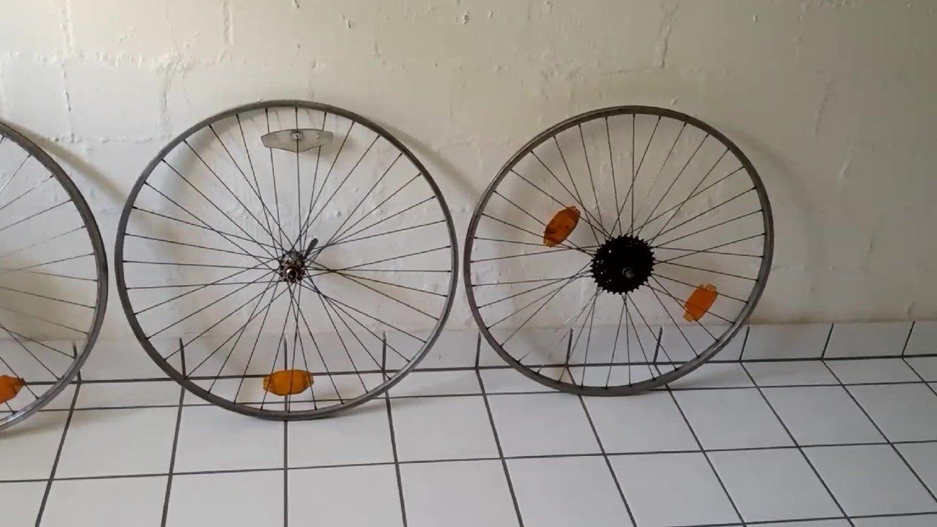 Pneumatici & Ruote complete: Fahrräder - Laufräder 4 Stück – Usato da Dübendorf venduto da ric_8gx9 5