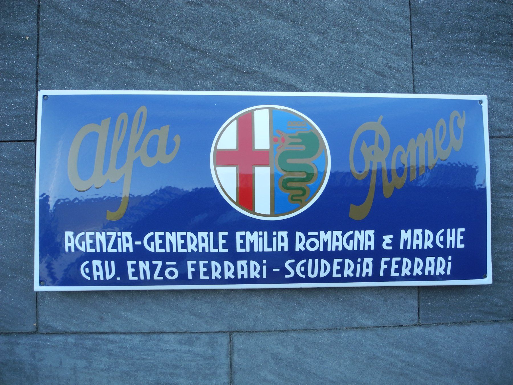 Alfa Romeo Schilder: ALFA ROMEO EMAILSCHILD – Neu (gemäss Beschreibung) aus Reinach AG von Huckleberrysix