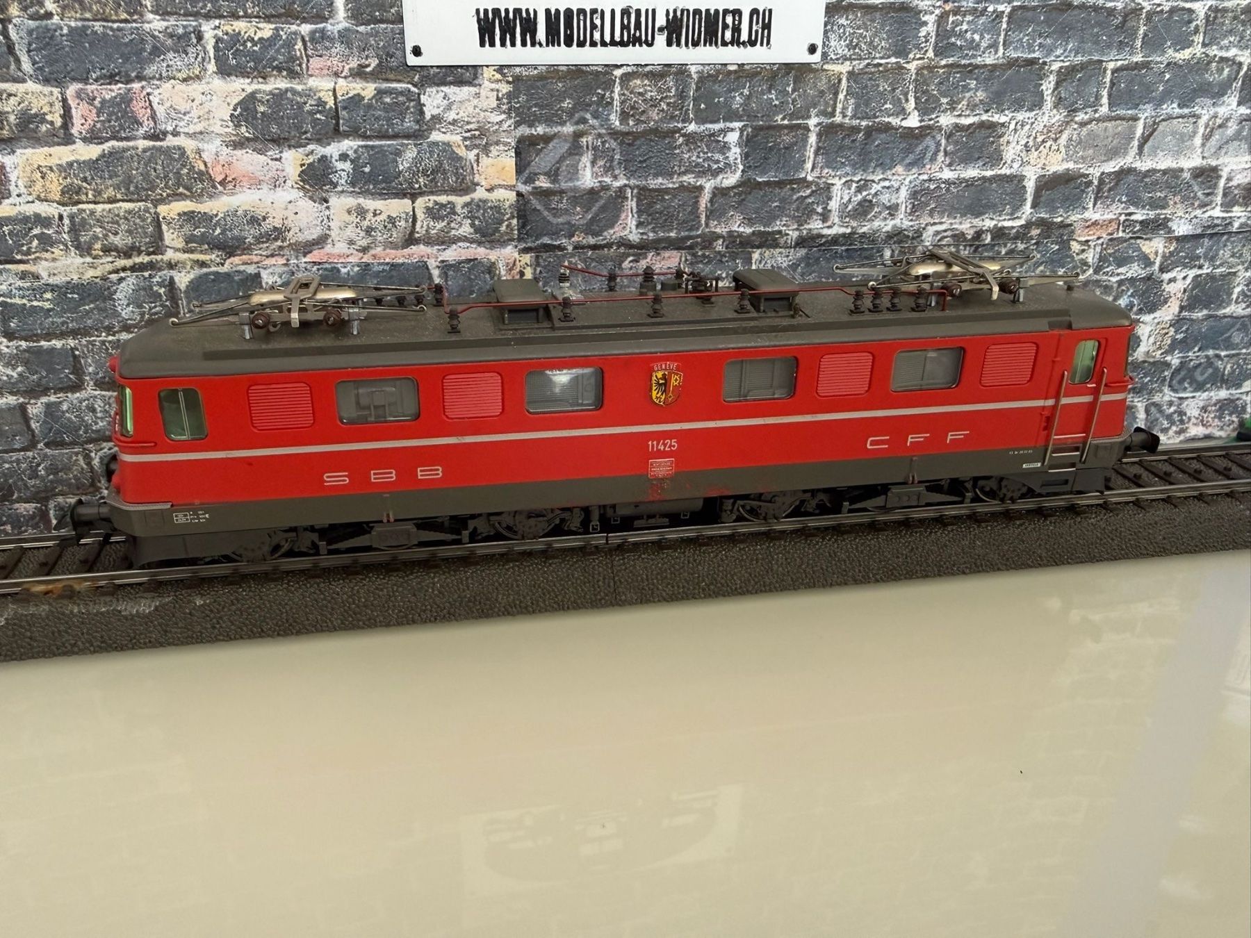 Märklin Modelleisenbahnen: Märklin Ae6/6 Digital – Gebraucht aus Altdorf UR von modellbau-widmer 2