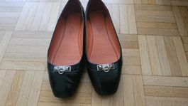 Ballerines cuir noir verni Hermès T.39 parfait état