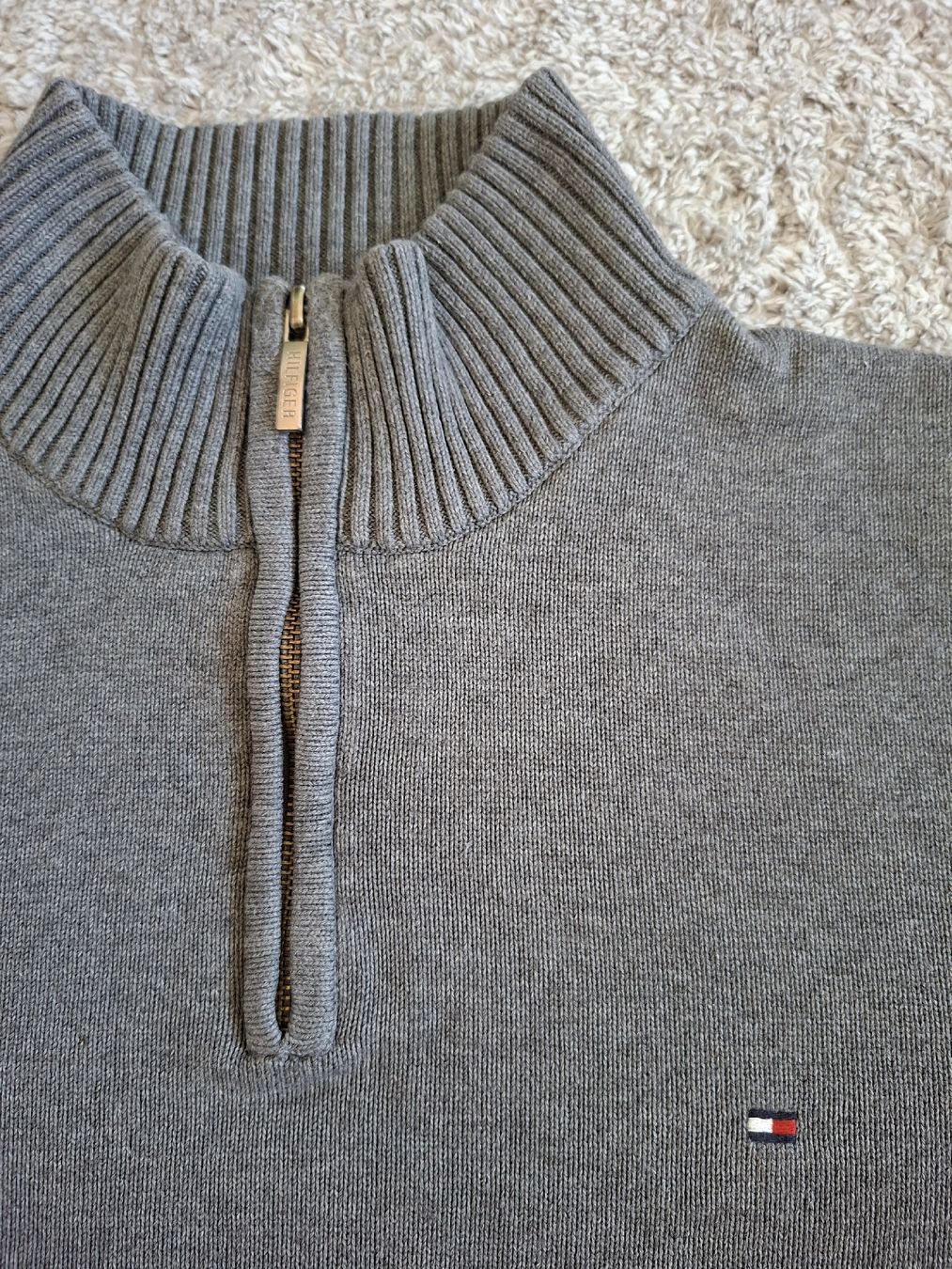 Tommy Hilfiger Maglioni & Felpe: Pull 1/4 zip Tommy Hilfiger gris fermeture éclair taille XL – Usato da Renens VD venduto da ser_j2fn 3