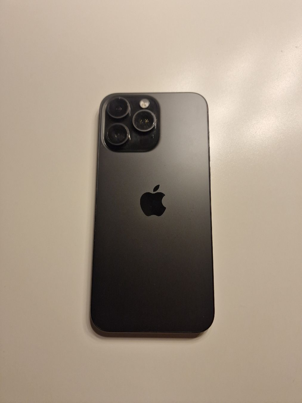 Apple Handys / Smartphones: Iphone 15 Pro Max Black Titanium 256GB – Gebraucht aus Moosleerau von babynaz