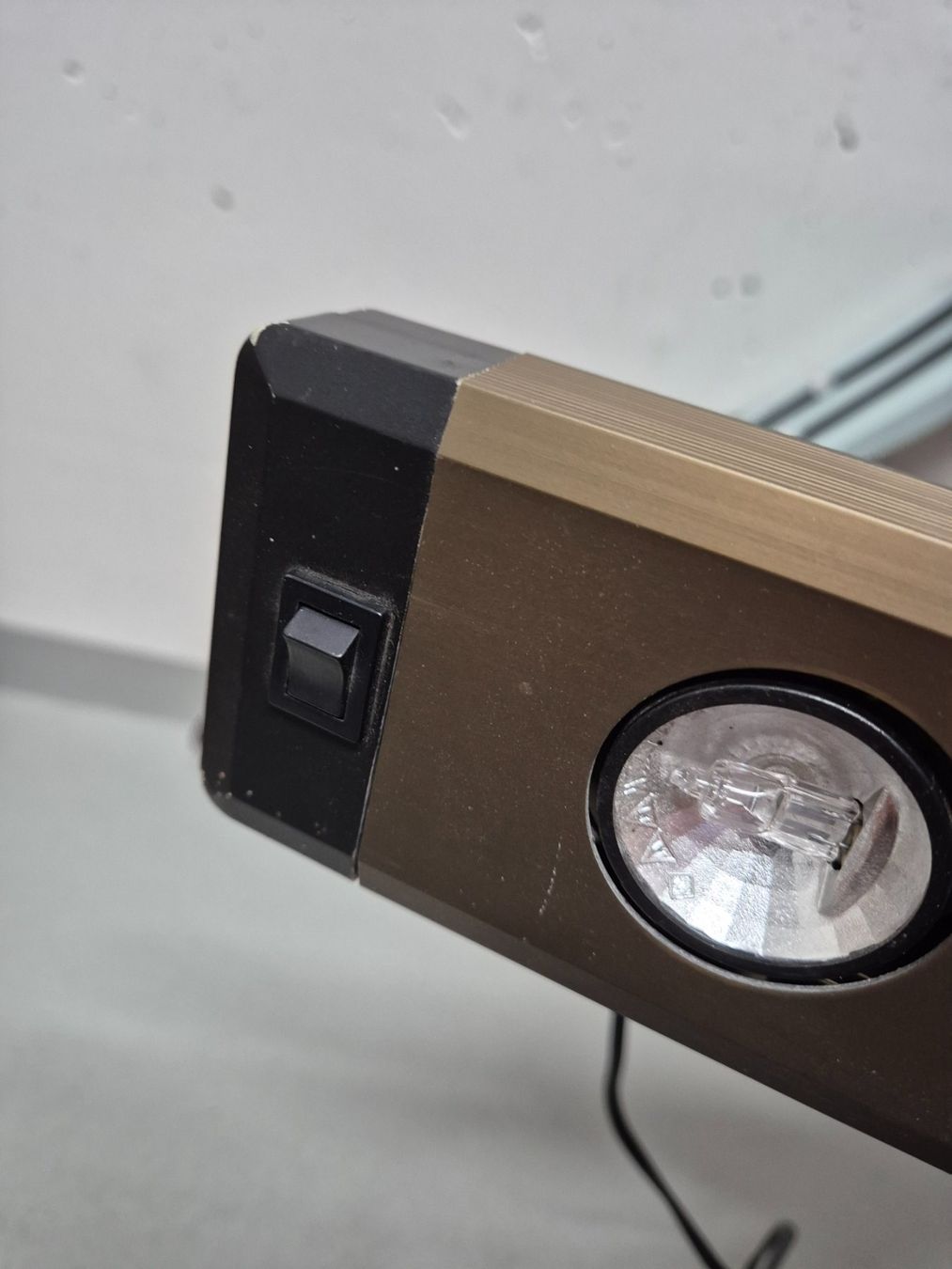 Lampade: Halogen Unterbaulampe – Usato da Stachen venduto da campclenga 6
