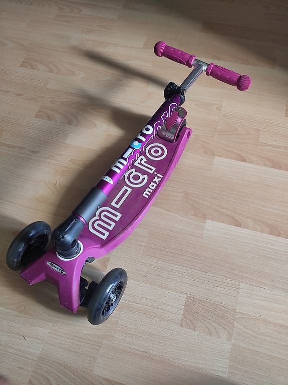 Kickboard: Micro Maxi Scooter LED – Gebraucht aus Pfäffikon ZH von splaeh 1
