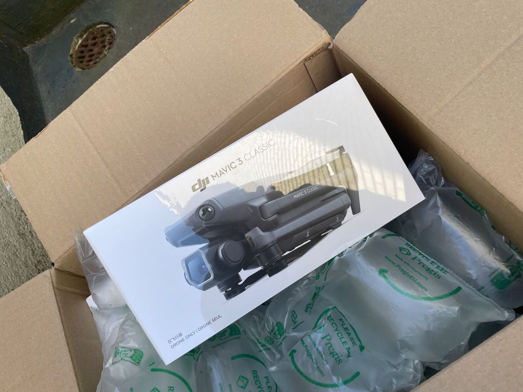 DJI Modellismo RC: DJI Mavic 3 Classic – Nuovo (secondo la descrizione) da Adliswil venduto da Martina.Zelenakova