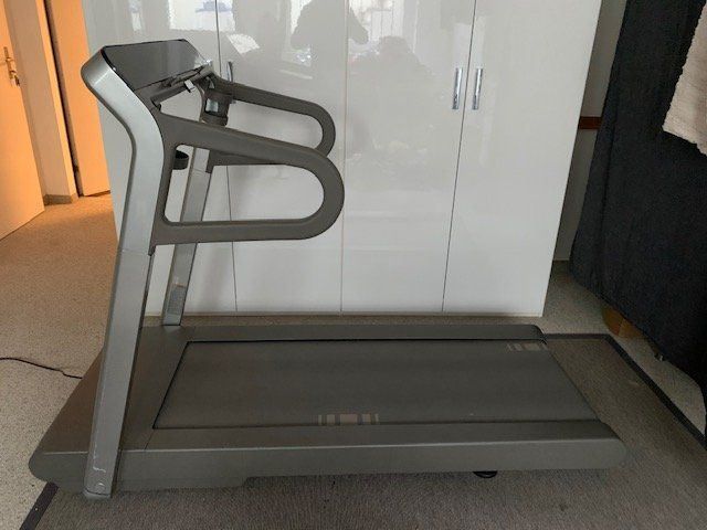 Laufband technogym myrun hot sale