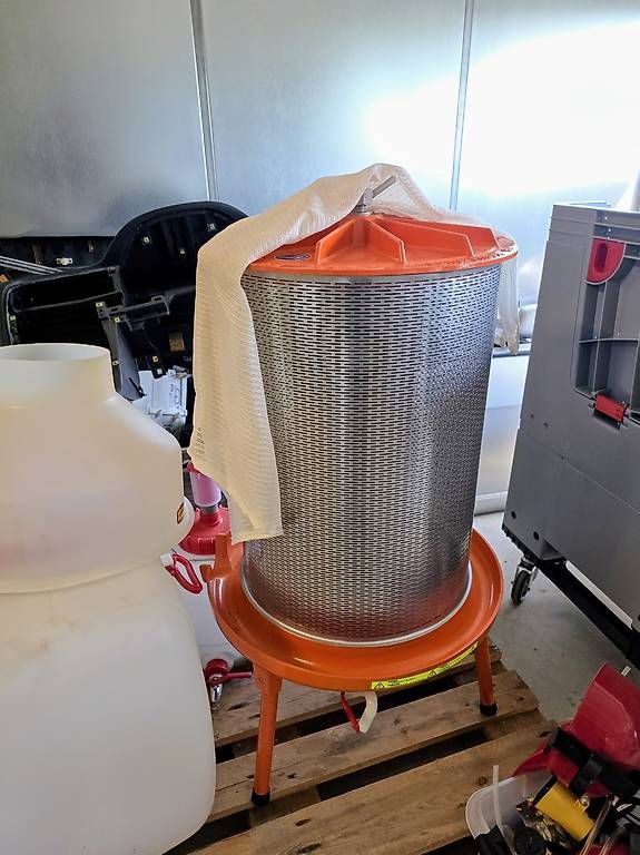 Alle Maschinen: Speidel Mostpresse Hydropresse – Gebraucht aus Selzach von Grievas