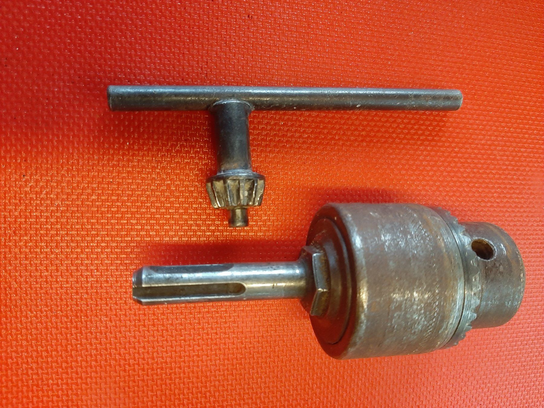 Tous les outils: BOHR FUTTER – D'occasion à Wiesendangen par tam_jvp5