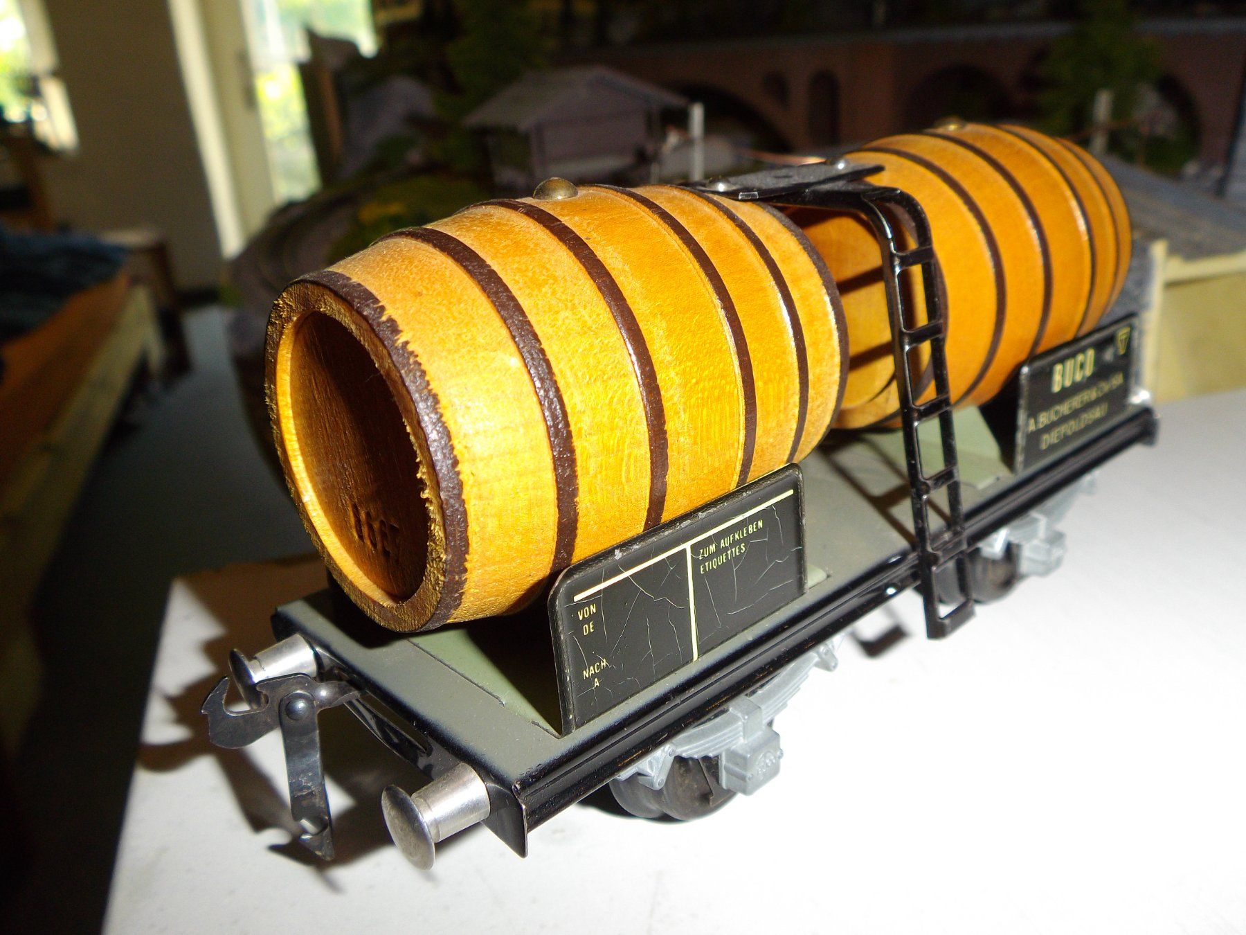 Buco Modellini di ferrovie: Buco Spur 0  SBB Weinfasswagen – Usato da Schaffhausen venduto da Oetfel 2