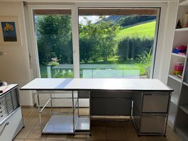 Bureau USM de 217 x 52,5