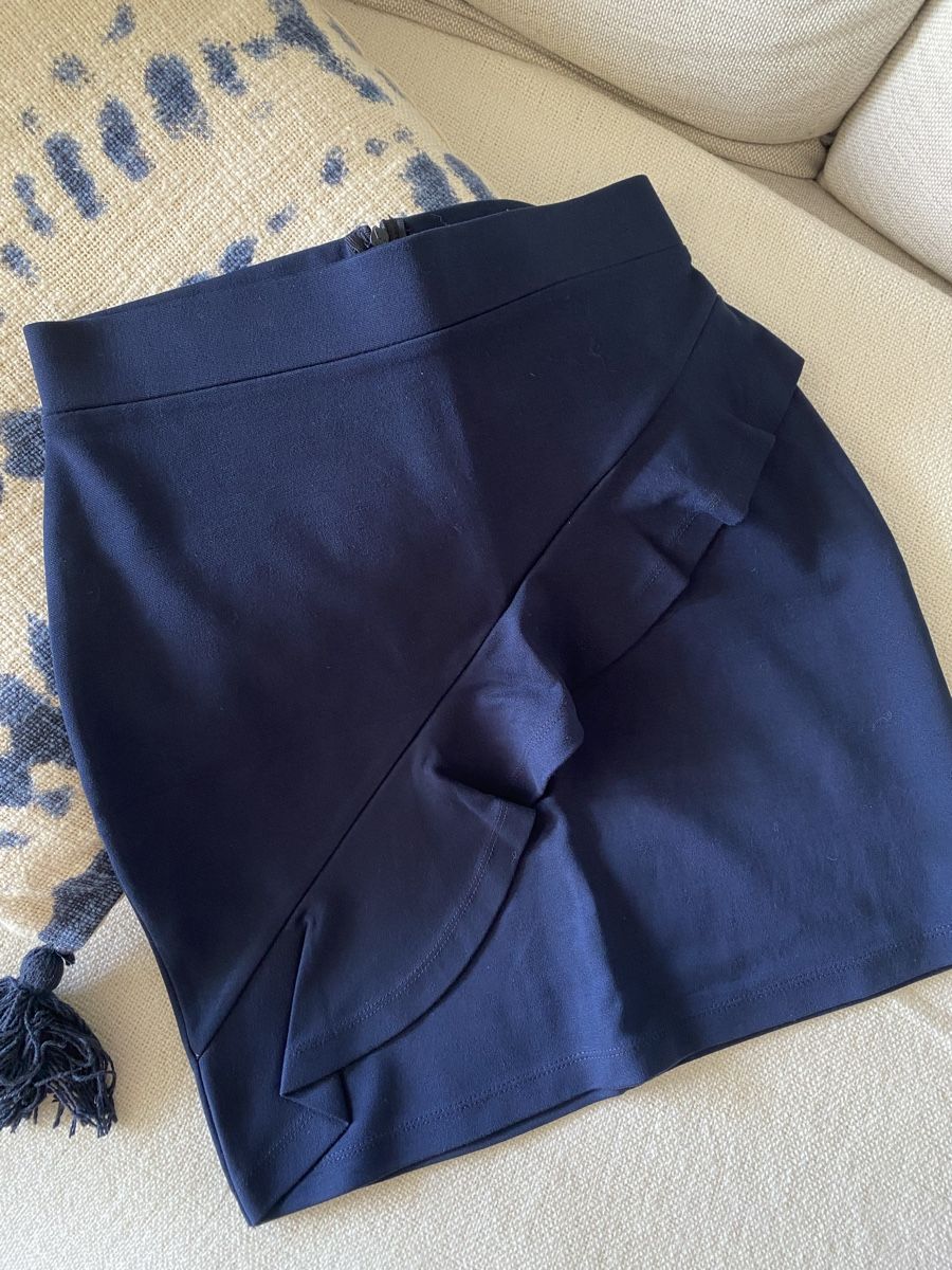 Gonne: Esprit Minirock mit Rüschendetail 1x getragen – Usato da Malters venduto da Gisi80 1