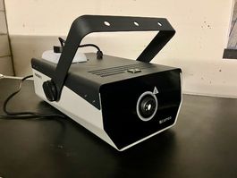 Nebelmaschine Cameo Phantom F5 mit Case