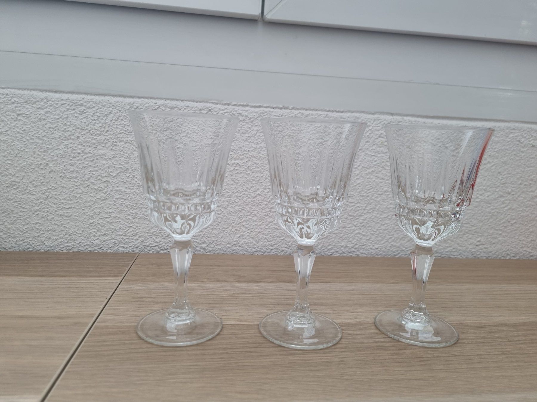 Verres: Weissweingläser – D'occasion à Dintikon par kat_fk6h