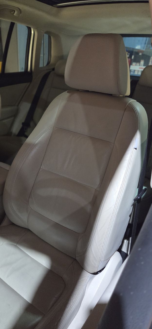 VW Autos: VW Tiguan 2.0 tsi (export) – Defekt aus Näfels von AXOR2013 5